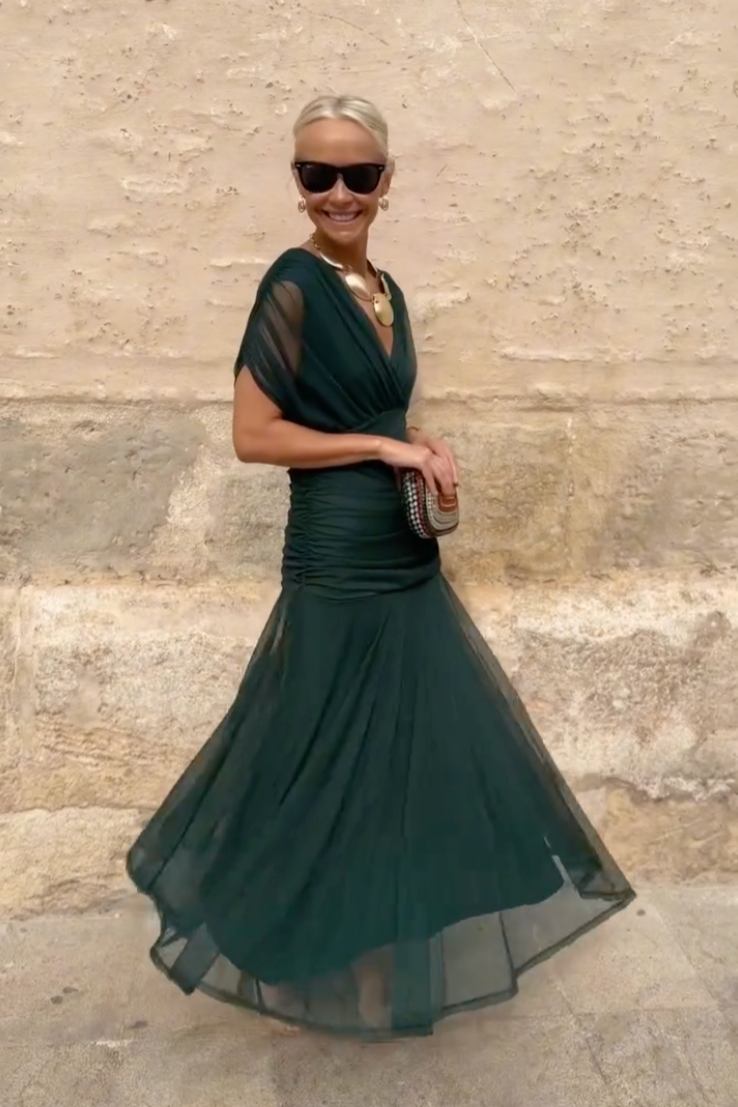 Celestia Glow – The elegant maxi dress that turns every moment into an occasion