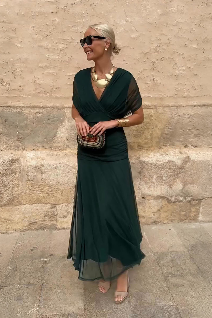 Celestia Glow – The elegant maxi dress that turns every moment into an occasion