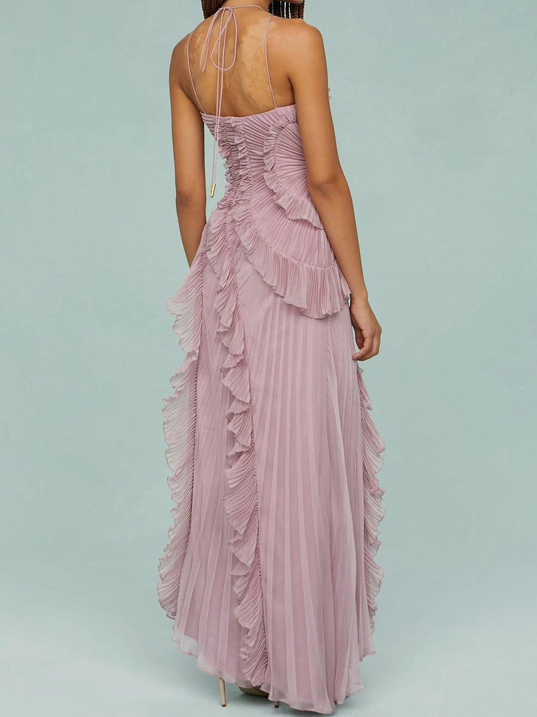 Ravelle Grace – Elegant movement with a flawless silhouette